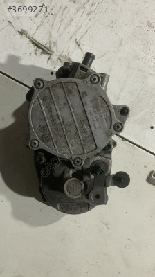06D145100E audi  a6 vakum pompası